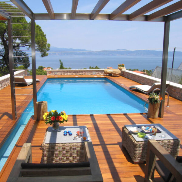 WOOD DECKING